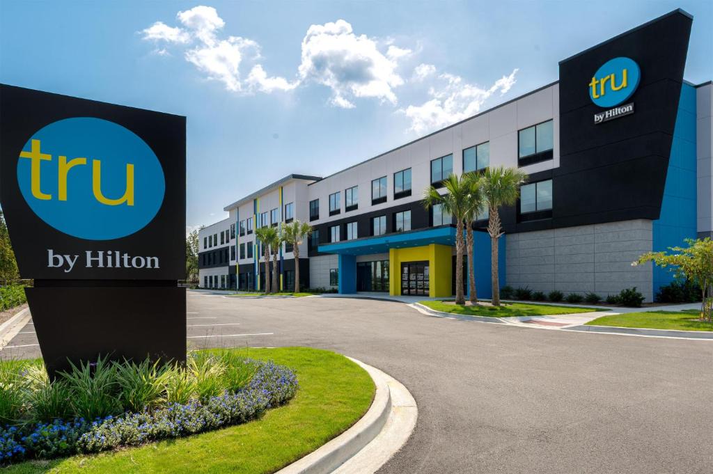 Brunswick Hotel | Tru By Hilton Brunswick