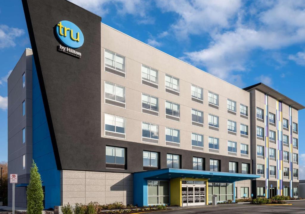 Greenbrier East Hotel | Tru By Hilton Chesapeake- Greenbrier