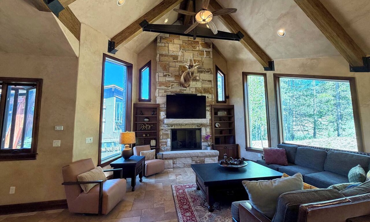Copper Mountain House | TRUE SKI-IN/SKI-OUT; ELEVATOR; 6BR; HOT TUB; SKI ROOM; GAME ROOM; MEDIA ROOM