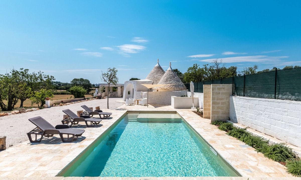 Ostuni Villa | Trullo La Dolina con Piscina by Wonderful Italy