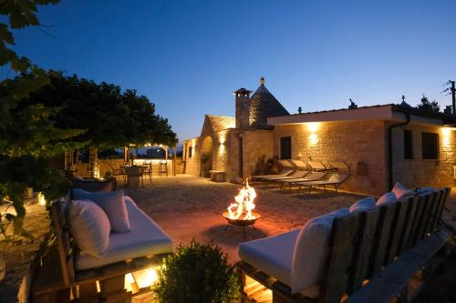 Coreggia House | Trullo Natù - private villa, garden & parking