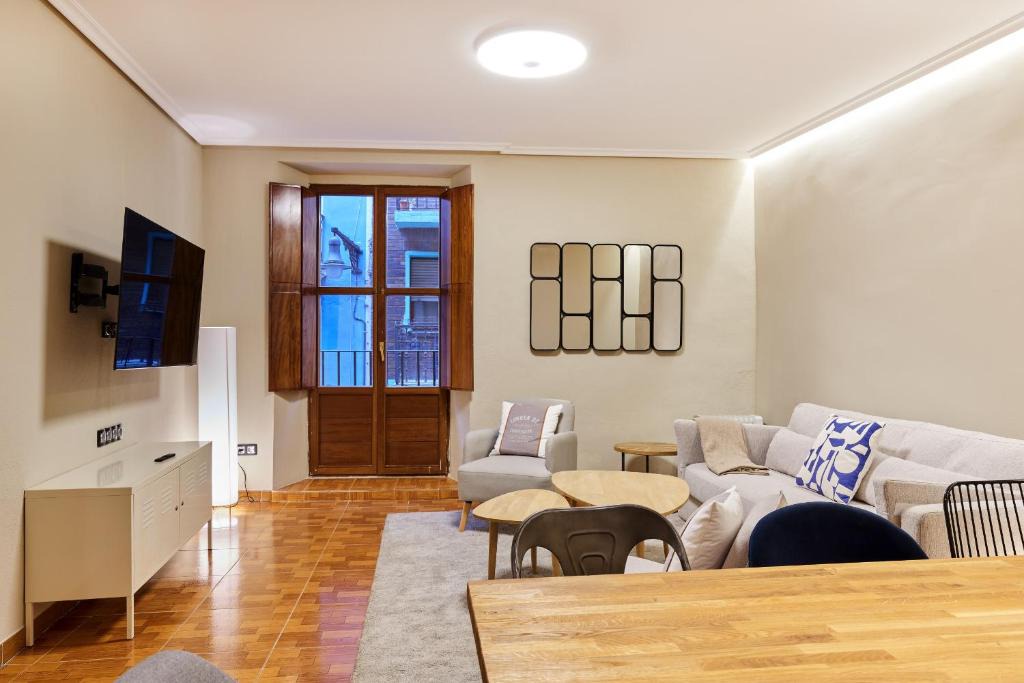 Old Town Apartment | TuApartamento Centro Ciudad - Calle Caldereria 12