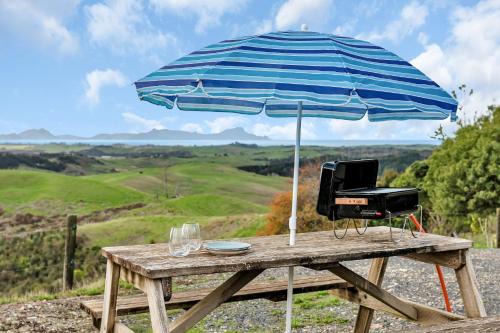Waipu House | Tui Cottage - Waipu Holiday Retreat