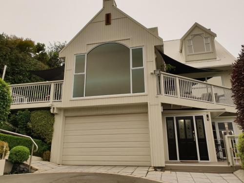 Dunedin House | Tui2 Macandrew Bay