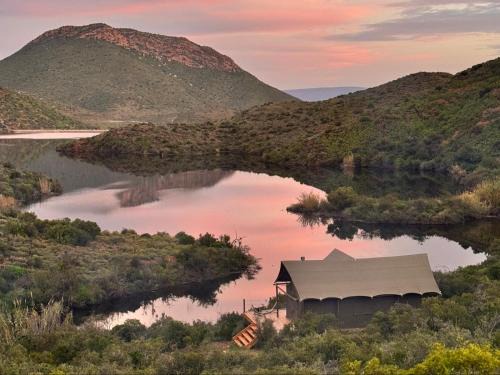 Calitzdorp Other | Tula Retreat - Secluded Karoo Escape - Hot Tub - Private Boat Arrival