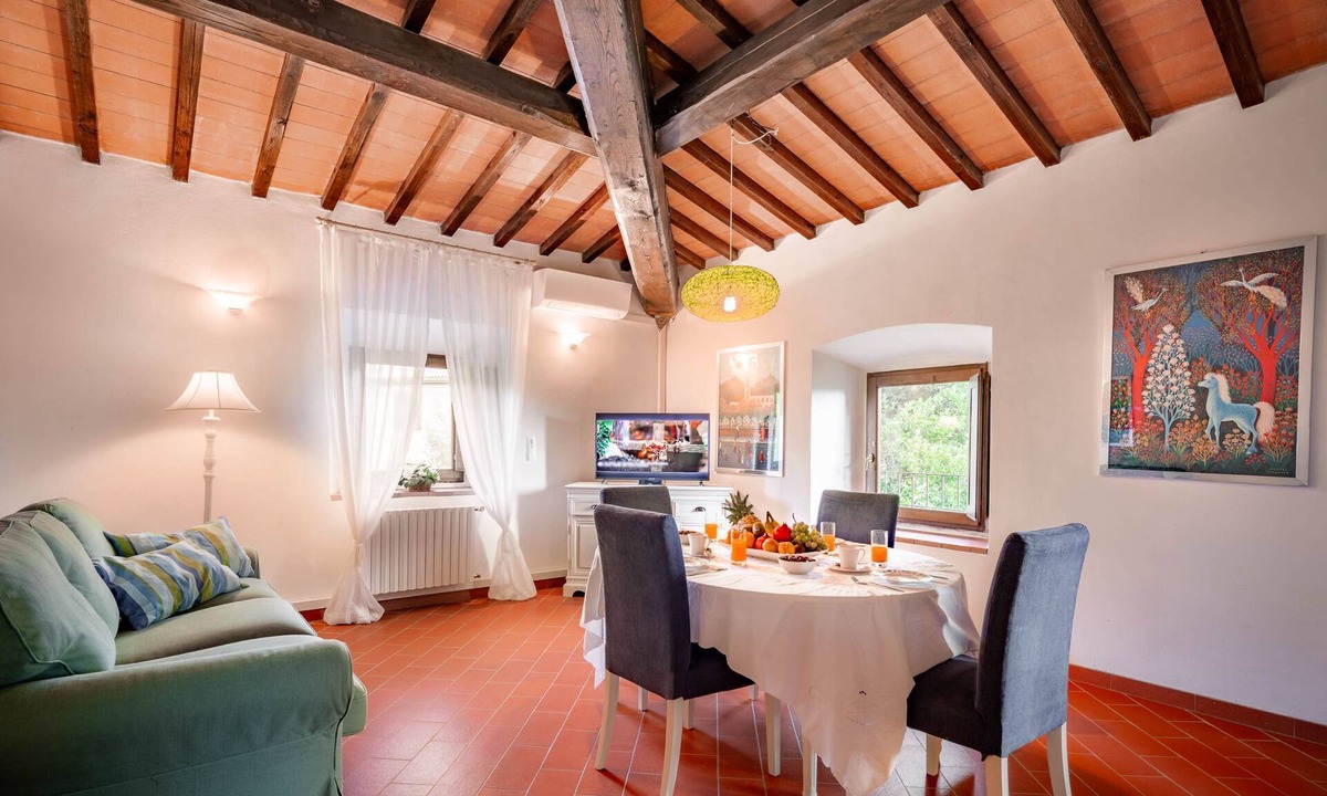 Vaglia Apartment | Tulip