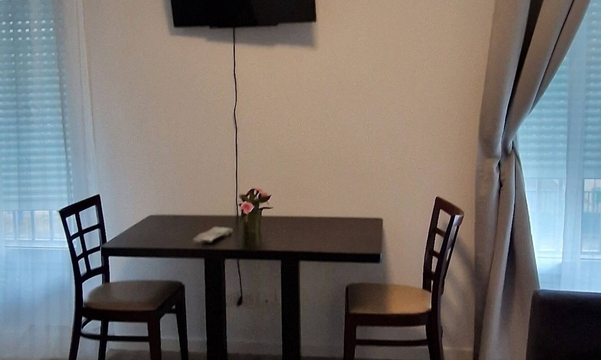 Drancy Apartment | Tulipe 112