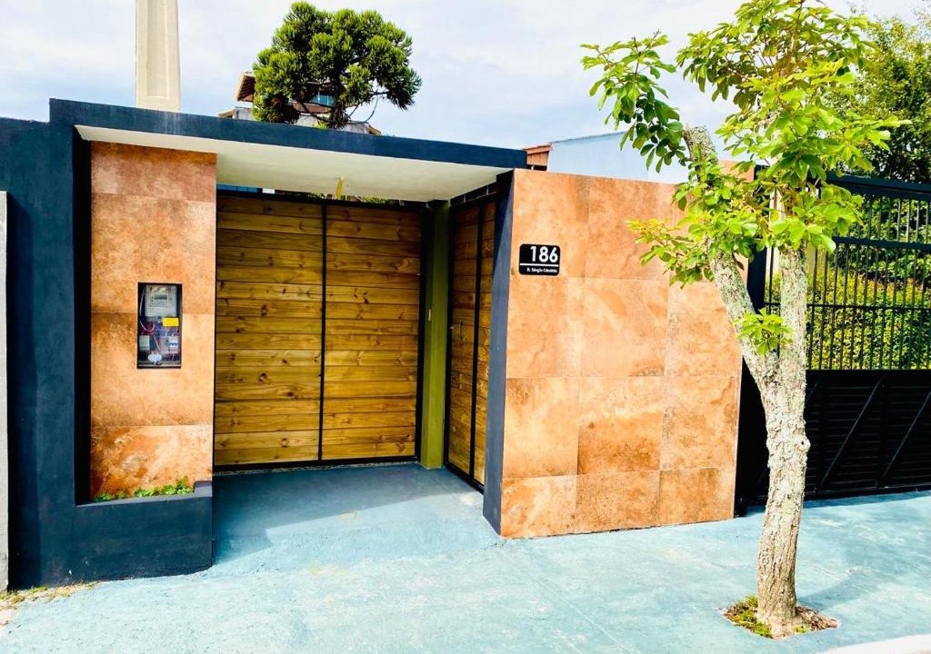 Carianos House | TuRiStAnDo eM fLoRiPa - Espaço PRIVATIVO até 5 pessoas