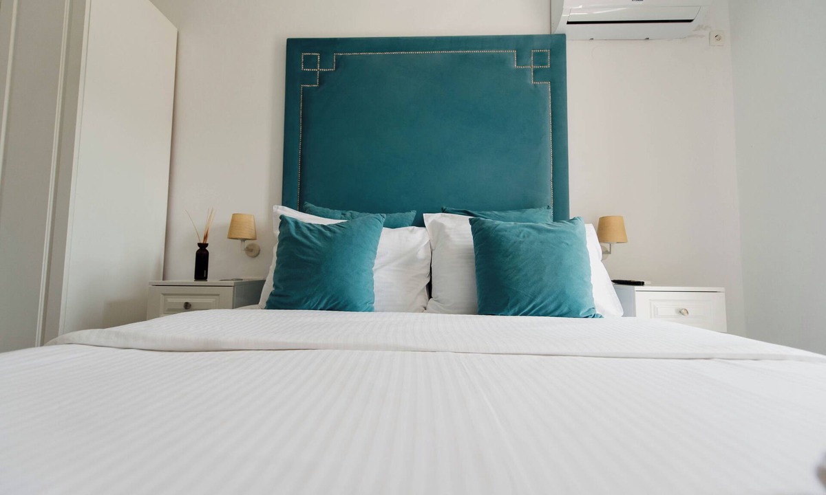Budva Apartment | Turquoise studio with AC in beautiful Budva perfect for getaway