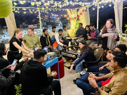 Lake Swaroop Sagar Hostel | Turtle Hostel Udaipur- 10 mtr from Lake