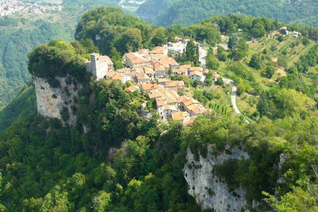Motrone House | Tuscan Hilltop