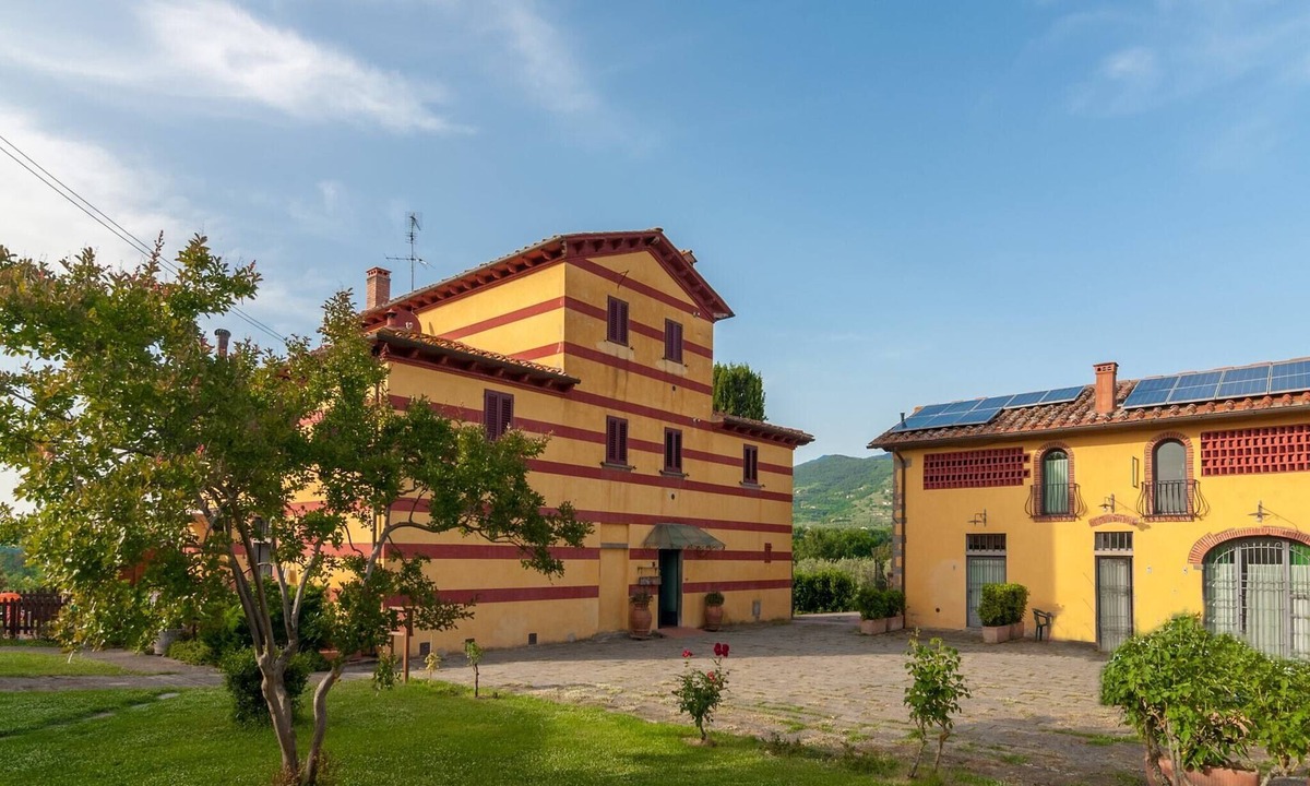 Pian di Sco Villa | Tuscan Mansion getaway