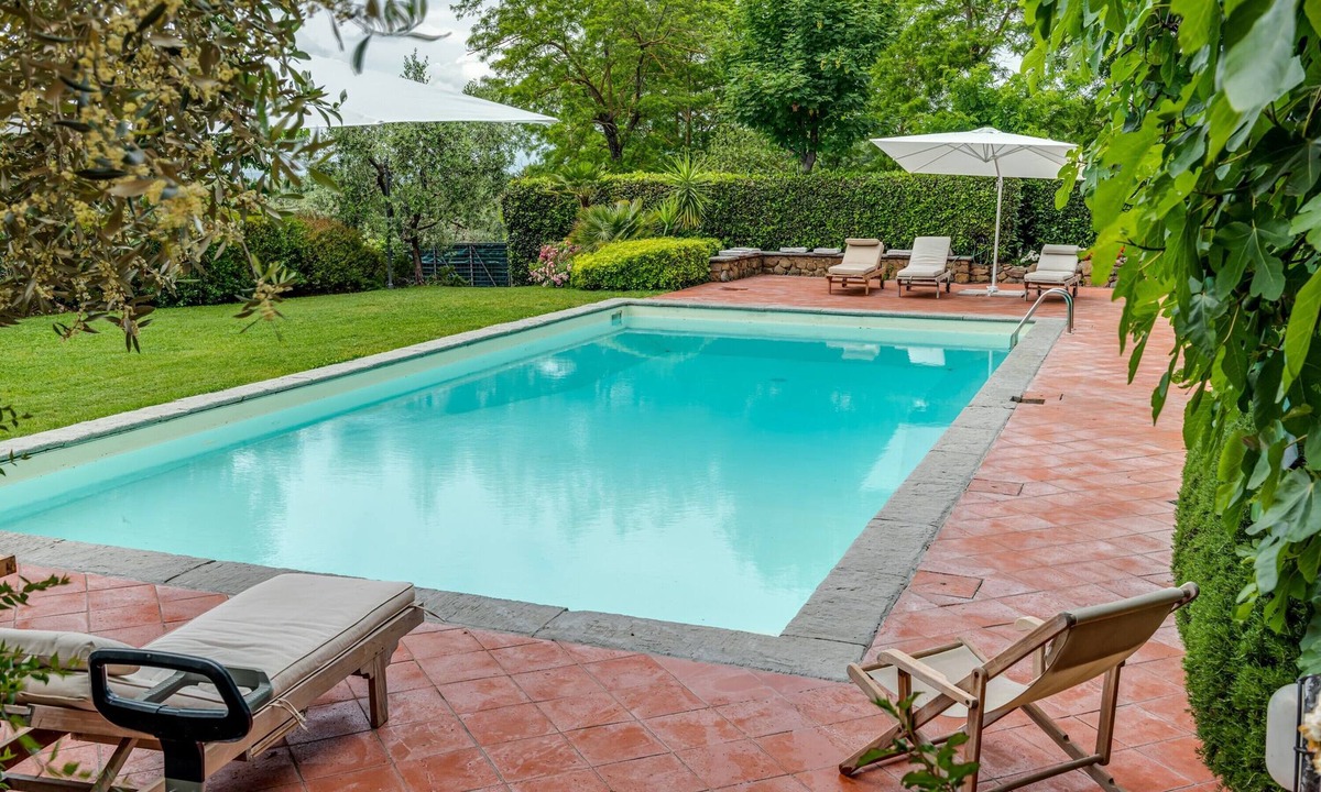 Capraia e Limite Villa | Tuscan Villa with Private Pool, Terrace and Wi-Fi