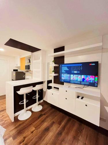Kauswagan Apartment | Tuscania Sky View Terrace