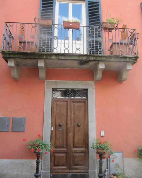 Montefegatesi Apartment | tuscanrooms apartment