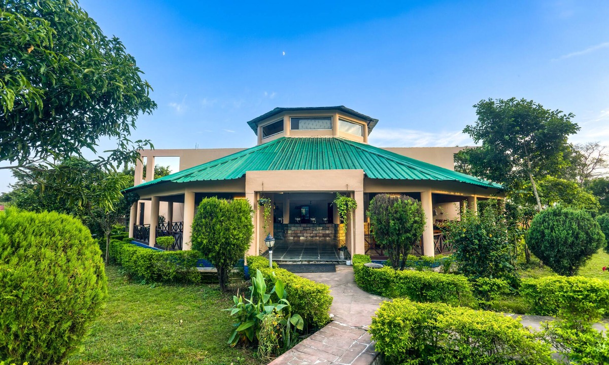Dhela Hotel | Tusk And Roar Resort Petfrindly Jungle Cottages