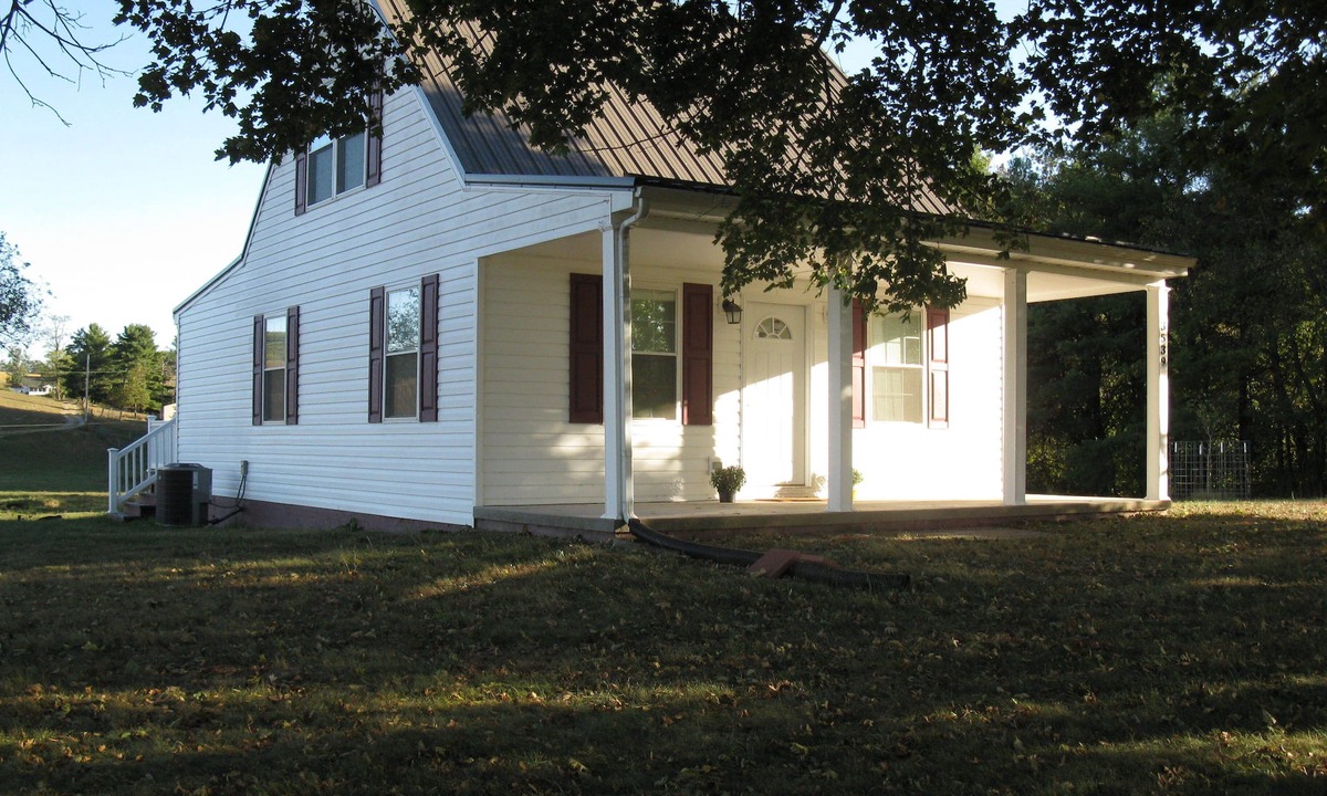 Dublin Cottage | Twin Maple Cottage, a country cottage get away near Blacksburg - 3BR 1Bath