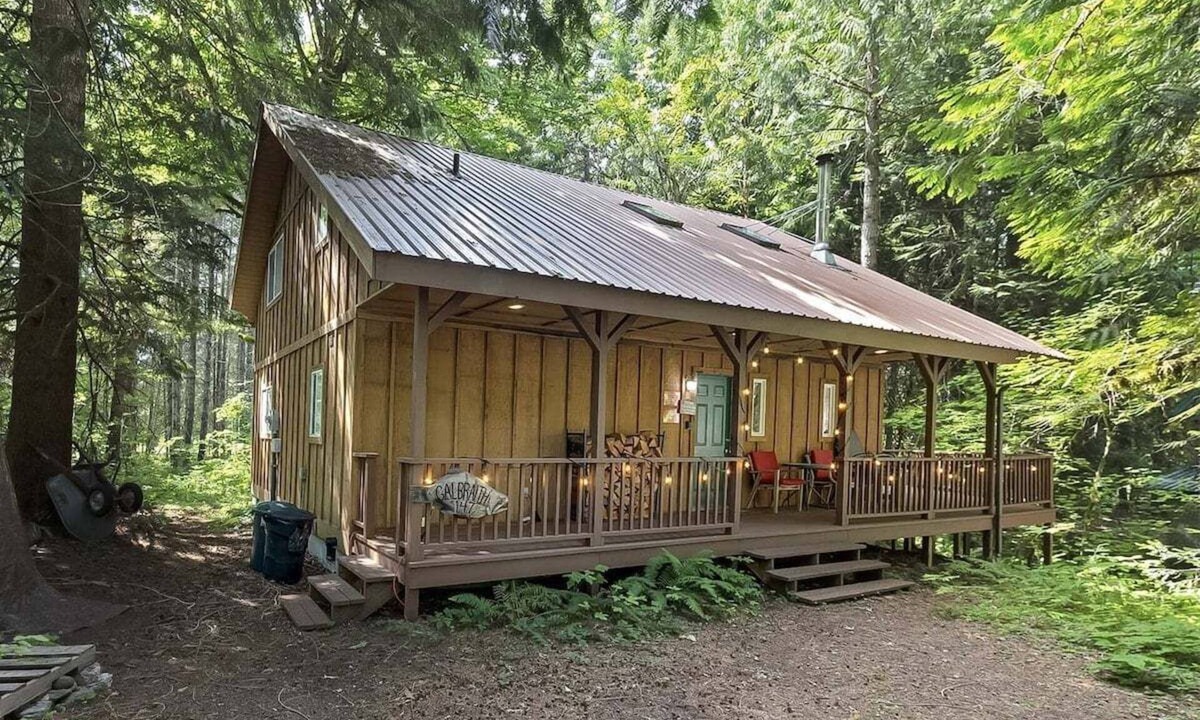 Packwood Cabin | Twin Maples | River Access, BBQ