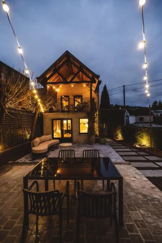 Sy House | Twin Pines
