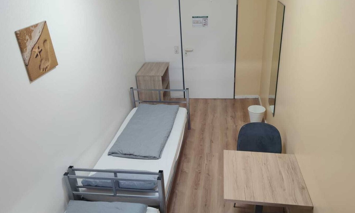 Trudering-Riem Hostel | Twin room-Shared Bathroom