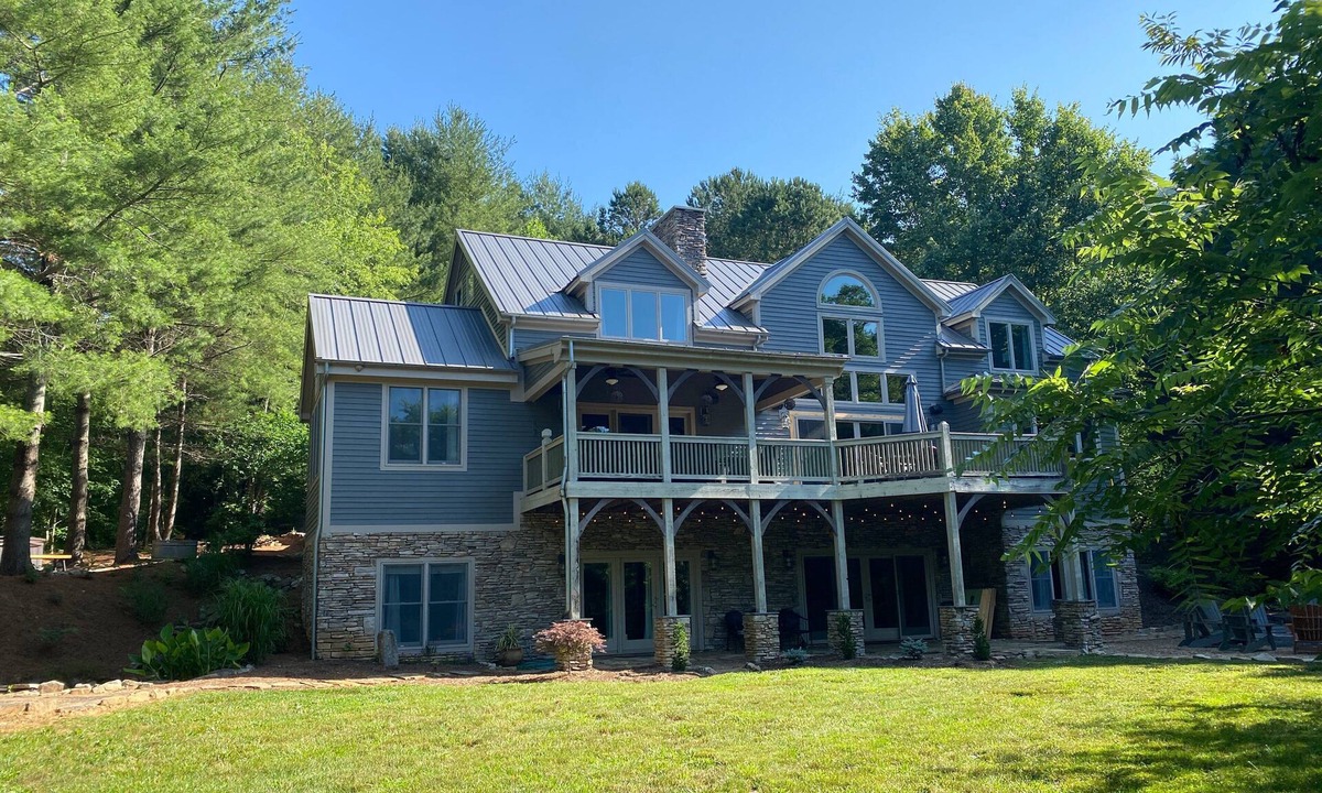 Fairview House | Twin Timbers at the Falls | 2 Luxury Homes, Exclusive Pool, 13BR Retreat