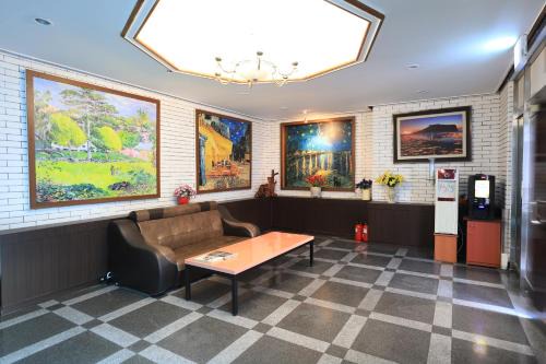 Downtown Hotel | Twins Hotel