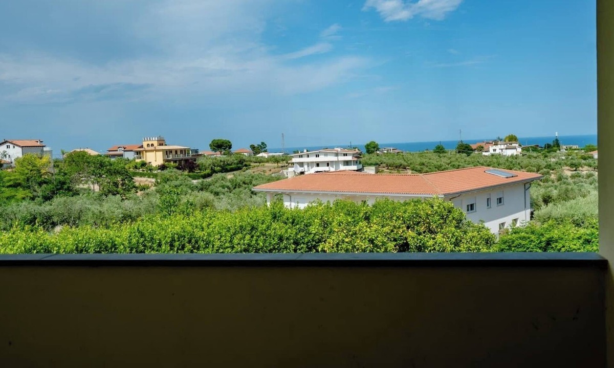 Francavilla al Mare Apartment | Twins'house