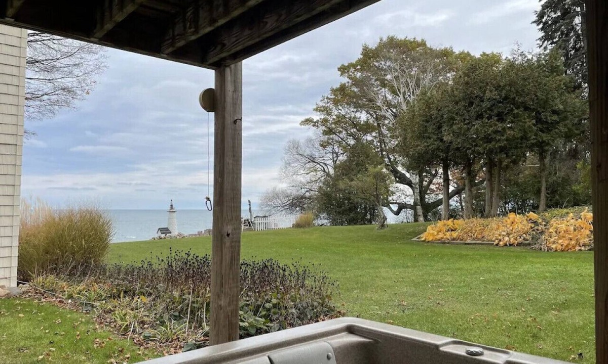 Port Sanilac House | Two bedroom and hot tub with lake views!