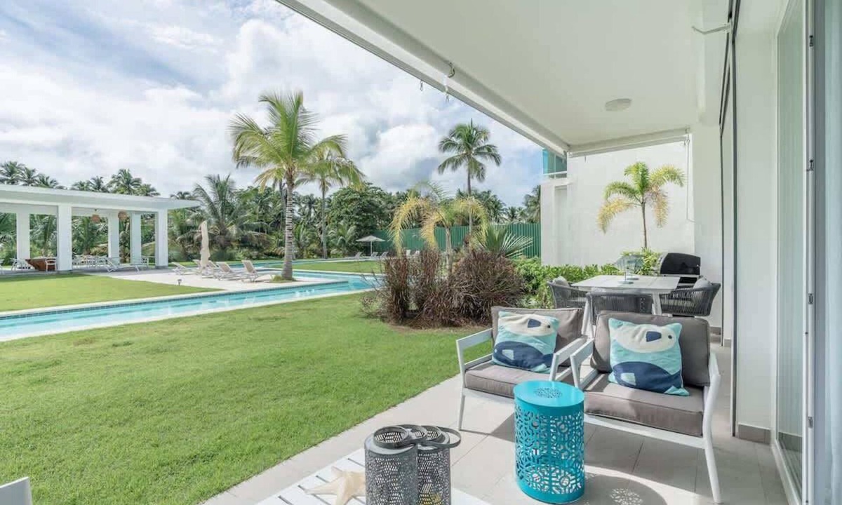 Las Terrenas Apartment | Two-bedroom apt with pool view/bbq in Lake view