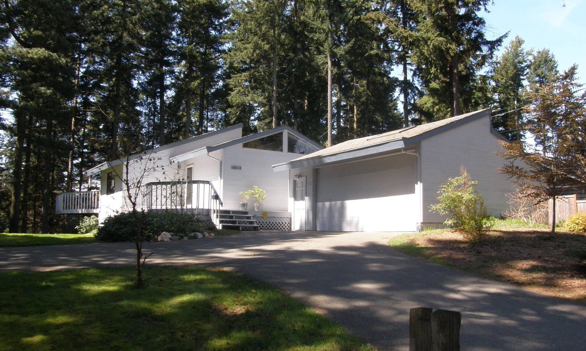 Richmond Highlands House | Two-bedroom, one bath comfortable home in Shoreline, WA