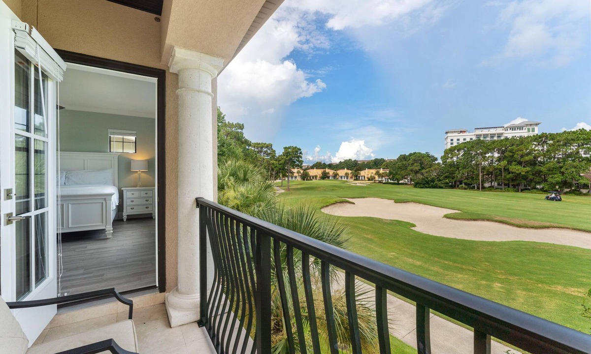 Villa Lago House | Two Golf Carts ~ Beautiful Golf Course View
