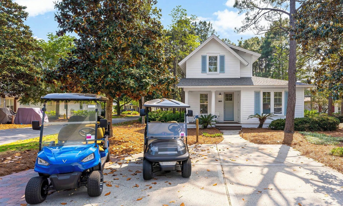 Laurel Grove House | Two Golf Carts ~ Pet Friendly