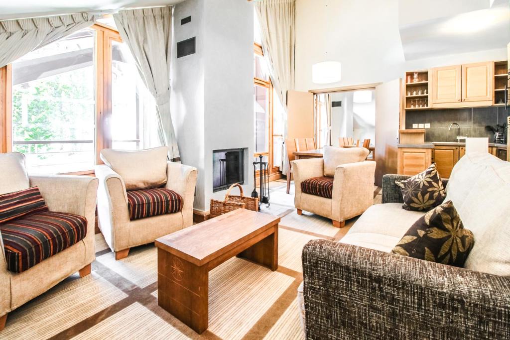 Flaine Apartment | Two internally connecting 2-bed apartments with shared private entrance