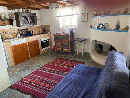 Alonnisos Old Town Apartment | Two sisters
