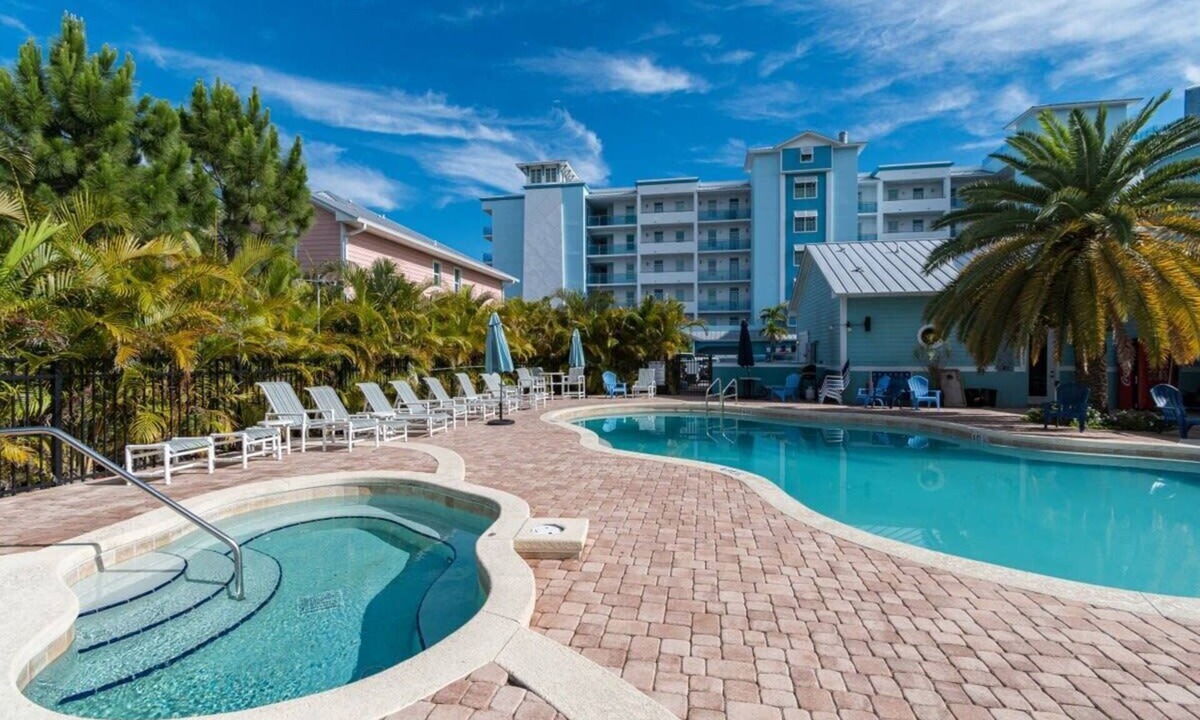 Merritt Island House | Two Waterfront Townhomes-Cape Crossing Resort