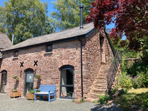 Llanfihangel Tal-y-llyn House | Ty Bach Coch