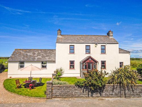 St Brides House | Ty Fferm