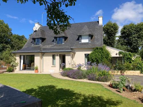 Crach Bed & Breakfast | Ty Moune