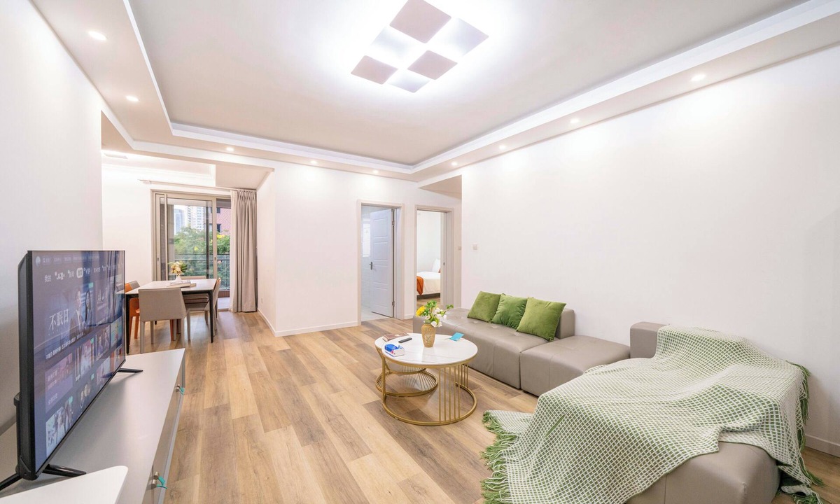 Changning Bed & Breakfast | Tyms 4BR 2BA APT Riverside