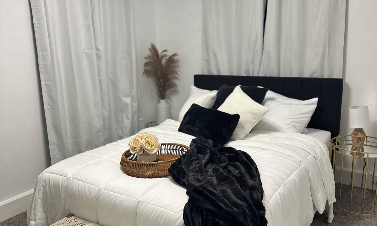 Tyrone House | Tyrone Haven Entire 2 Bedroom House near Delgrosso Park