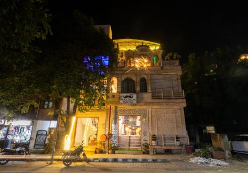 Agra Hostel | UDIT Palace