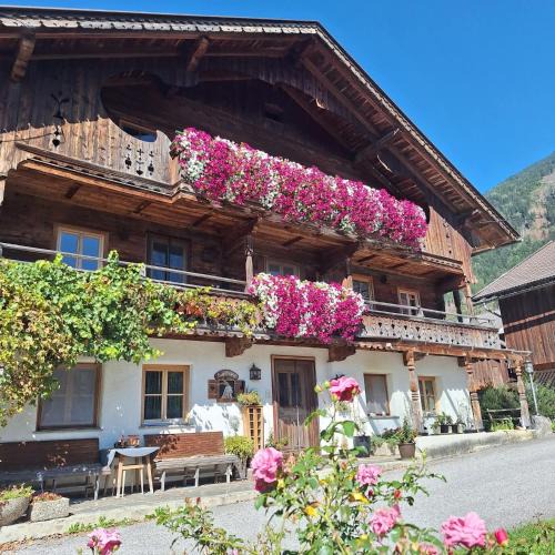 Stumm House | Uhlerhof
