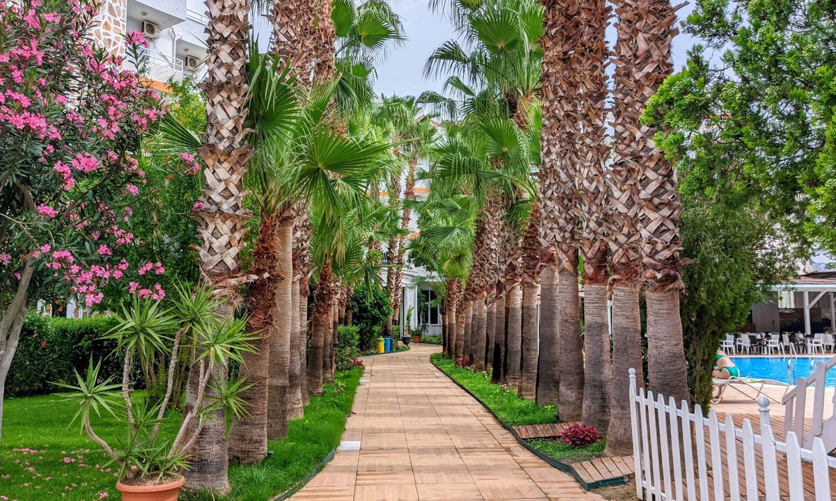 Kiris Hotel | UK Hotels Kiriş