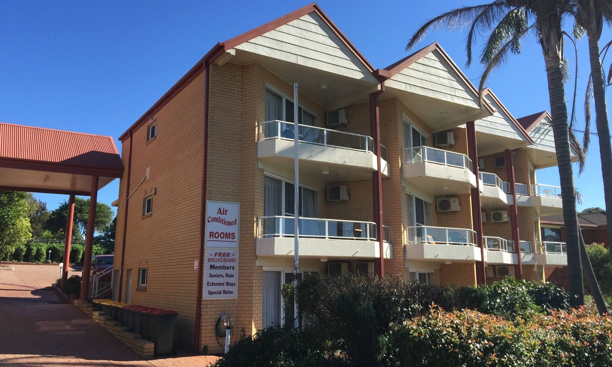 Ulladulla Hotel | Ulladulla Harbour Motel