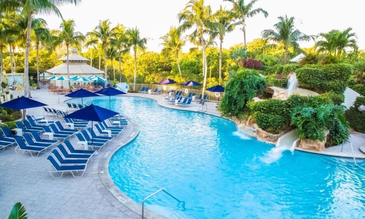 Pelican Bay Resort | Ultimate Beach Resort Retreat Perfect for Friends and Family | Outdoor Pools