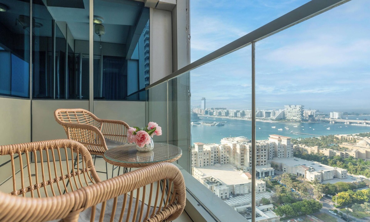 Dubai Media City Apartment | Ultimate Stay/Spacious 1BR/Sea View/Marina