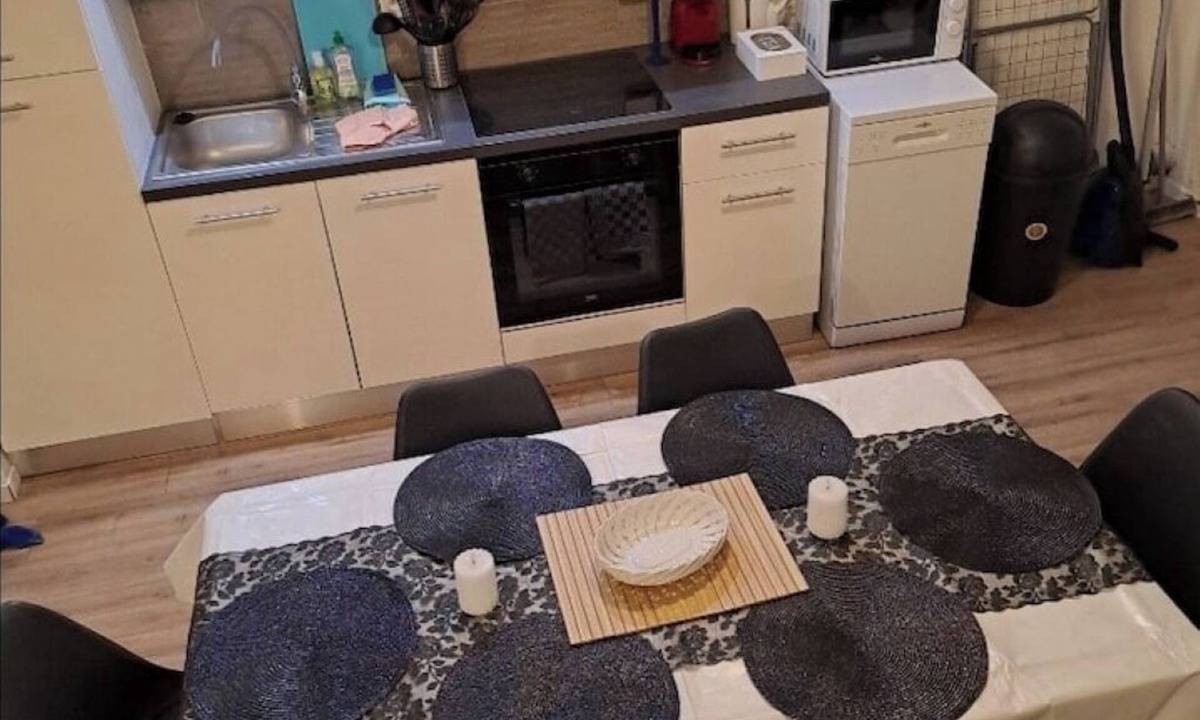 Le Bizet Apartment | Ultra-comfortable modern apartment for up to 5 people.