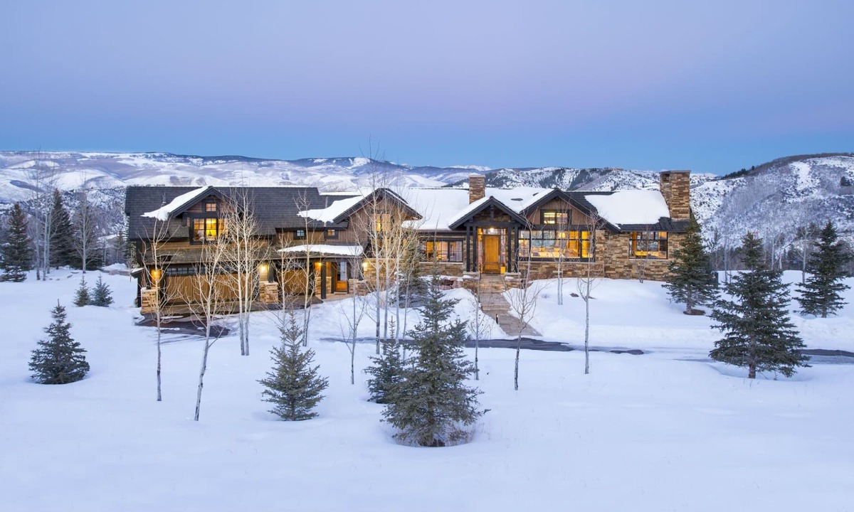 Cordillera House | Ultra Luxury + Private Hot Tub + Close to Golf/Nordic skiing - Stag Lodge