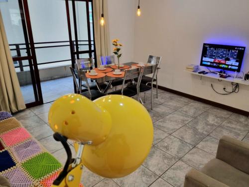 Castelo Branco Apartment | UMA QUADRA E MEIA DO MAR Ar Wifi Smart TV