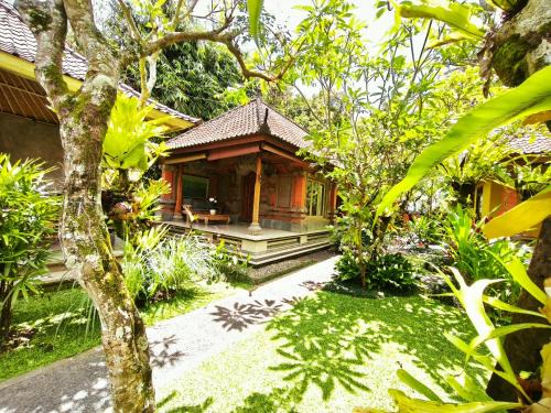 Keliki House | Umah alas
